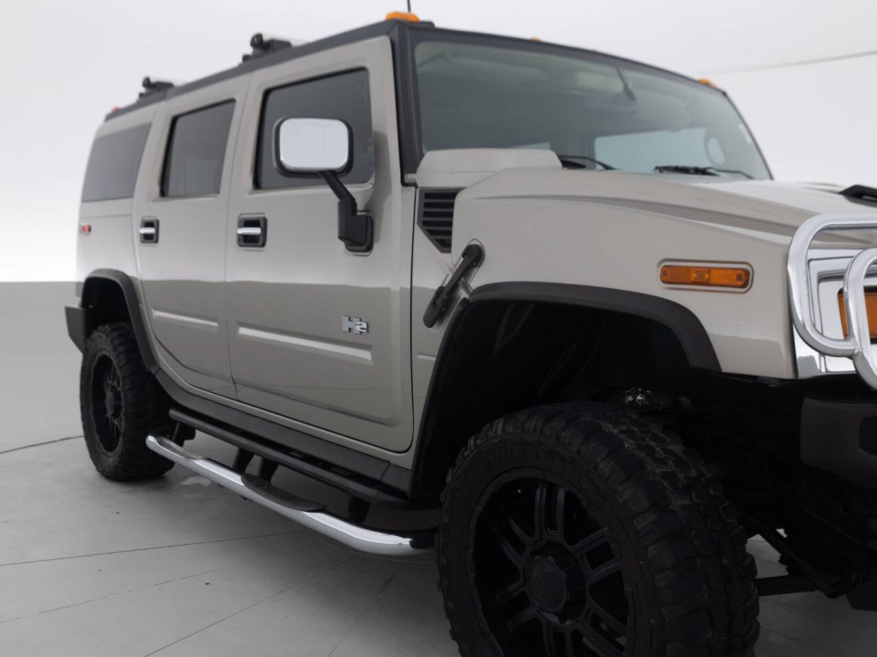 Used 2003 HUMMER H2 w/ Preferred Equipment Group AWD/4WD image 11