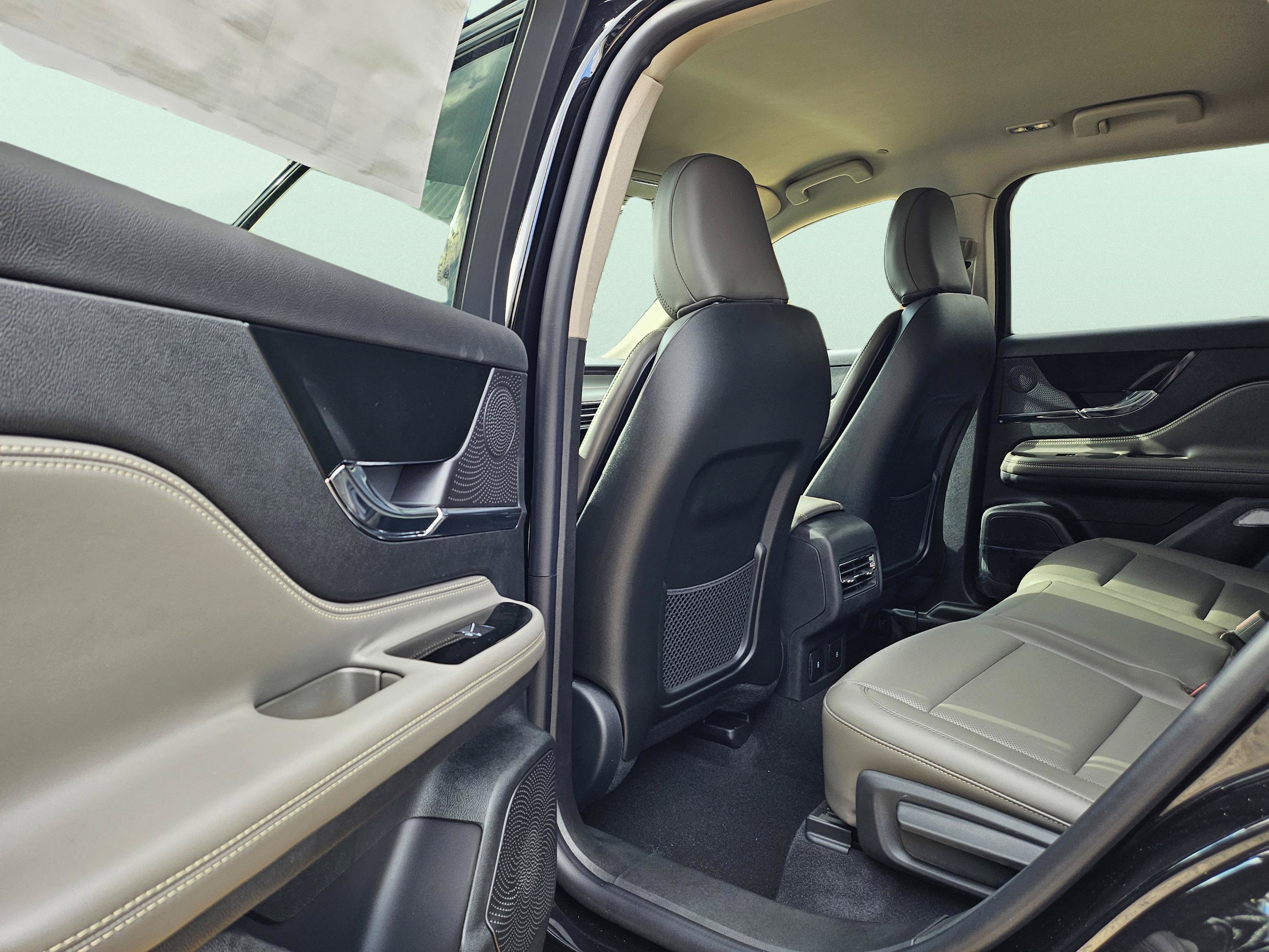 New 2026 Lincoln Corsair Premiere AWD/4WD image 23