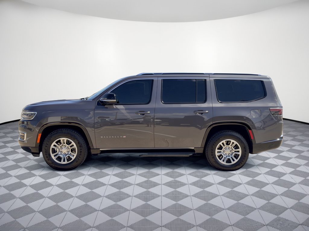 Used 2024 Jeep Wagoneer 2WD image 2