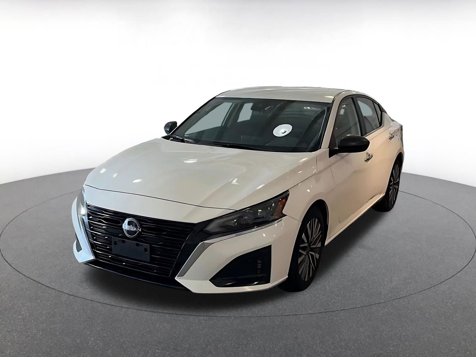 Used 2025 Nissan Altima 2.5 SV image 7