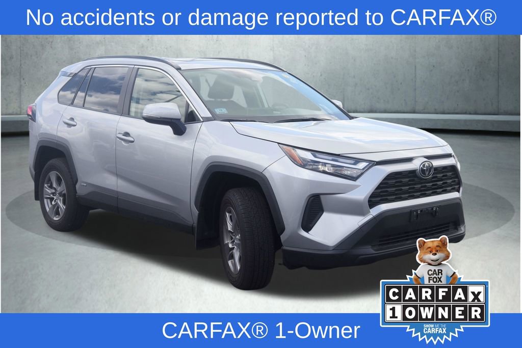 Used 2025 Toyota RAV4 XLE w/ Convenience Package AWD/4WD image 2