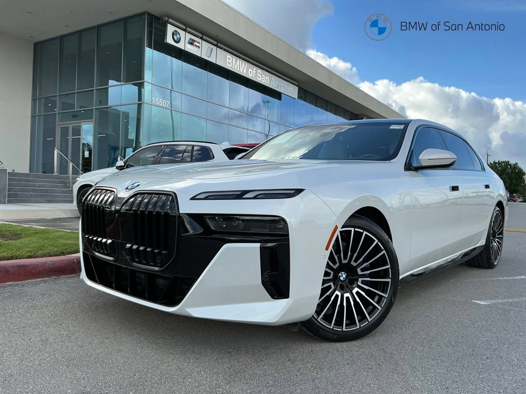 Certified 2025 BMW 760i xDrive w/ Luxury Rear Seating Package