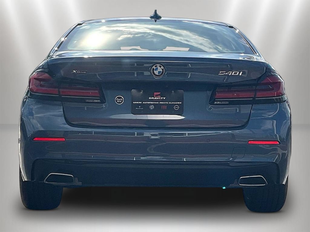 Used 2023 BMW 540i xDrive w/ Premium Package AWD/4WD image 5