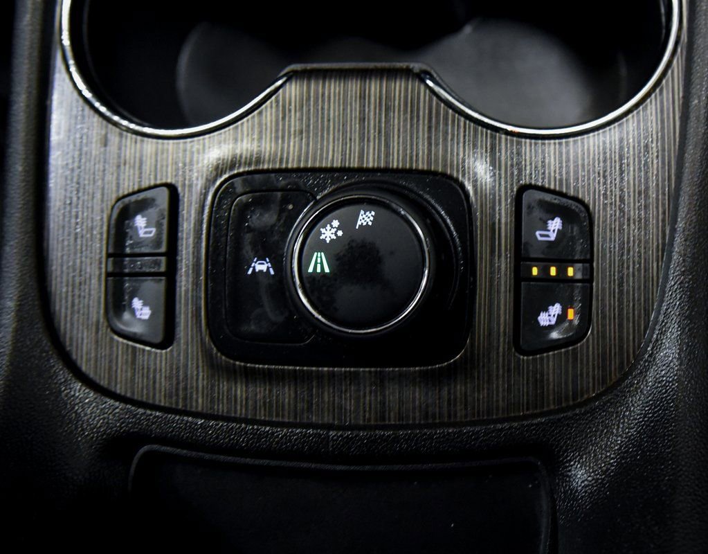 Used 2023 GMC Acadia SLT FWD image 37