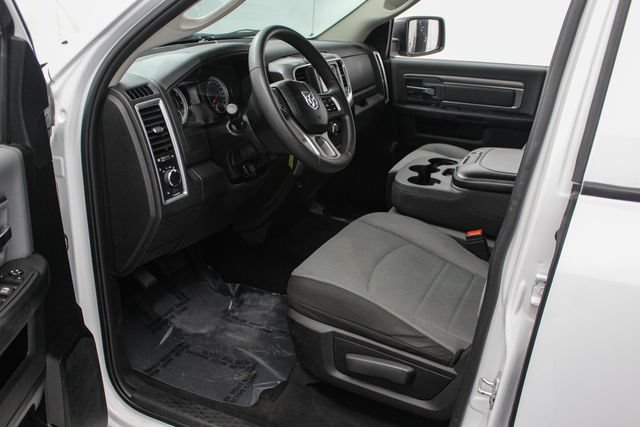 Used 2024 RAM 1500 Classic SLT AWD/4WD image 15