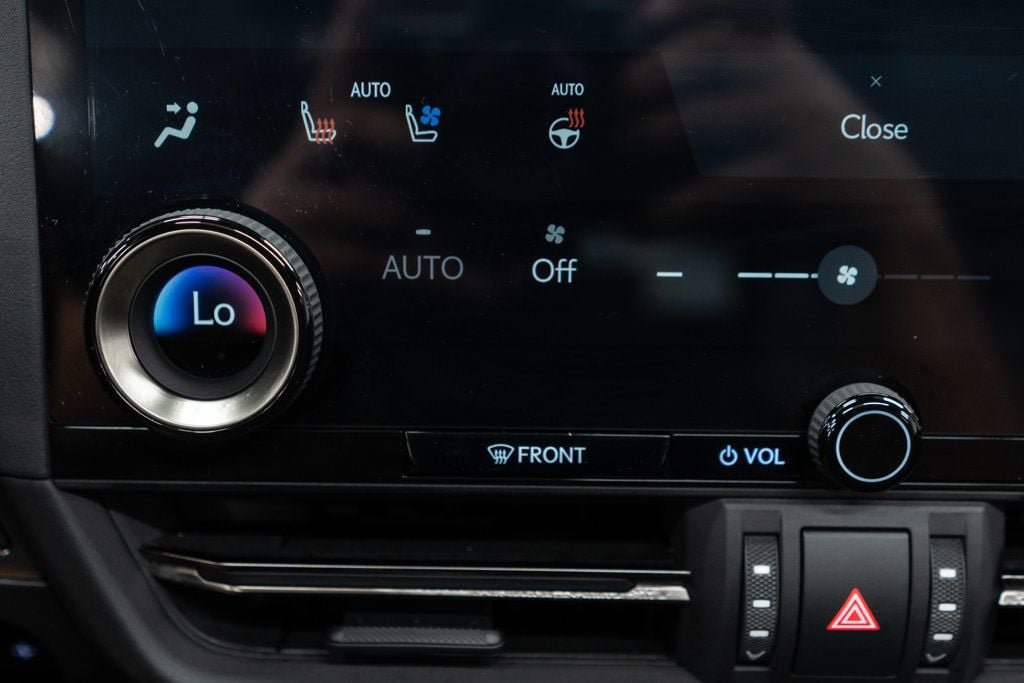 Used 2024 Lexus GX 550 AWD/4WD image 27