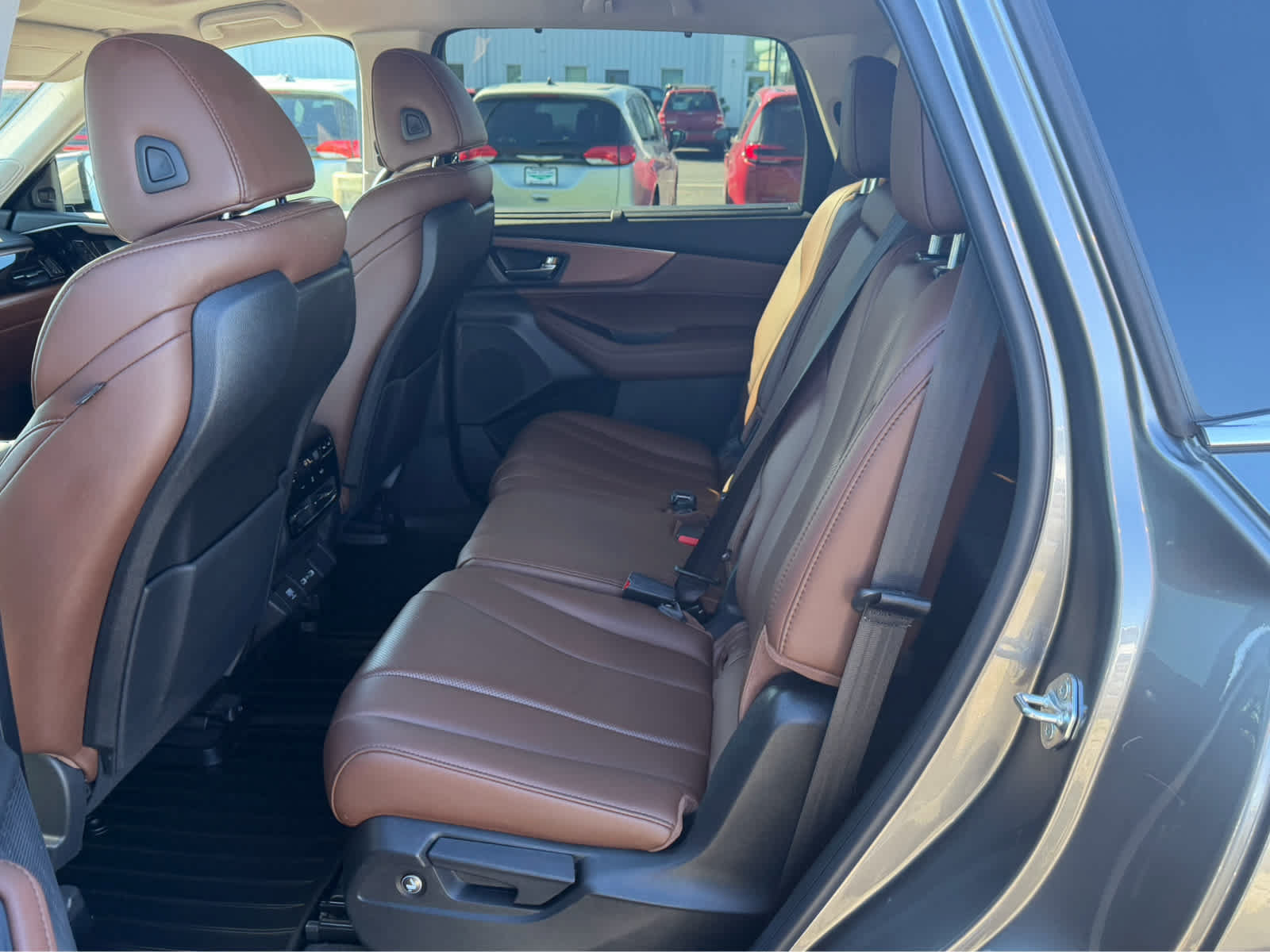 Used 2022 Acura MDX w/ Technology Package AWD/4WD image 41