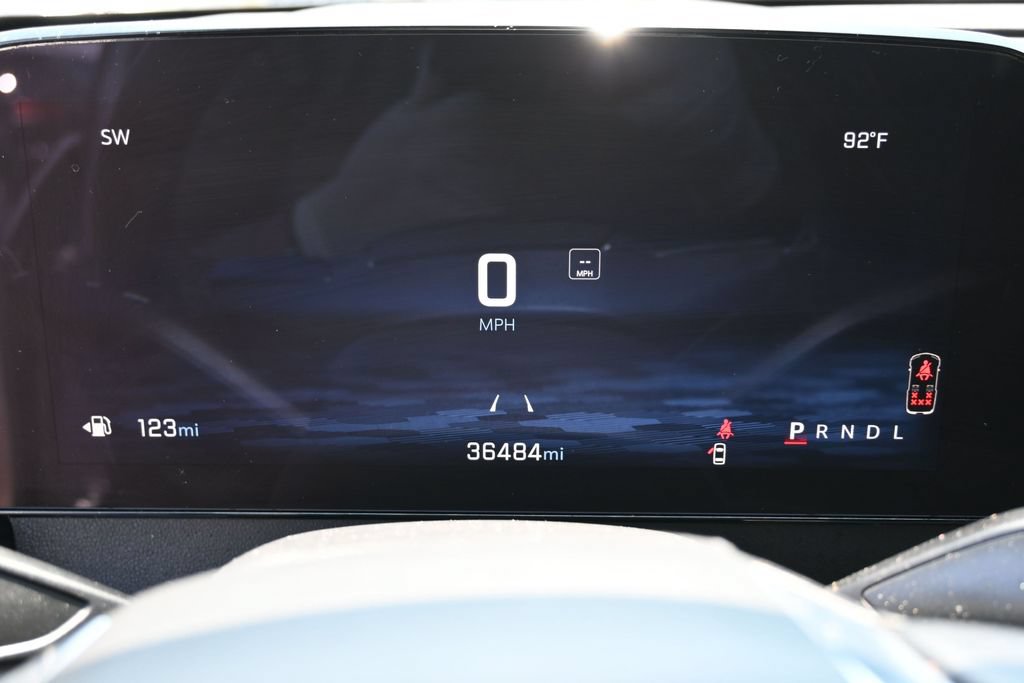 Used 2024 Chevrolet Traverse LT FWD image 21
