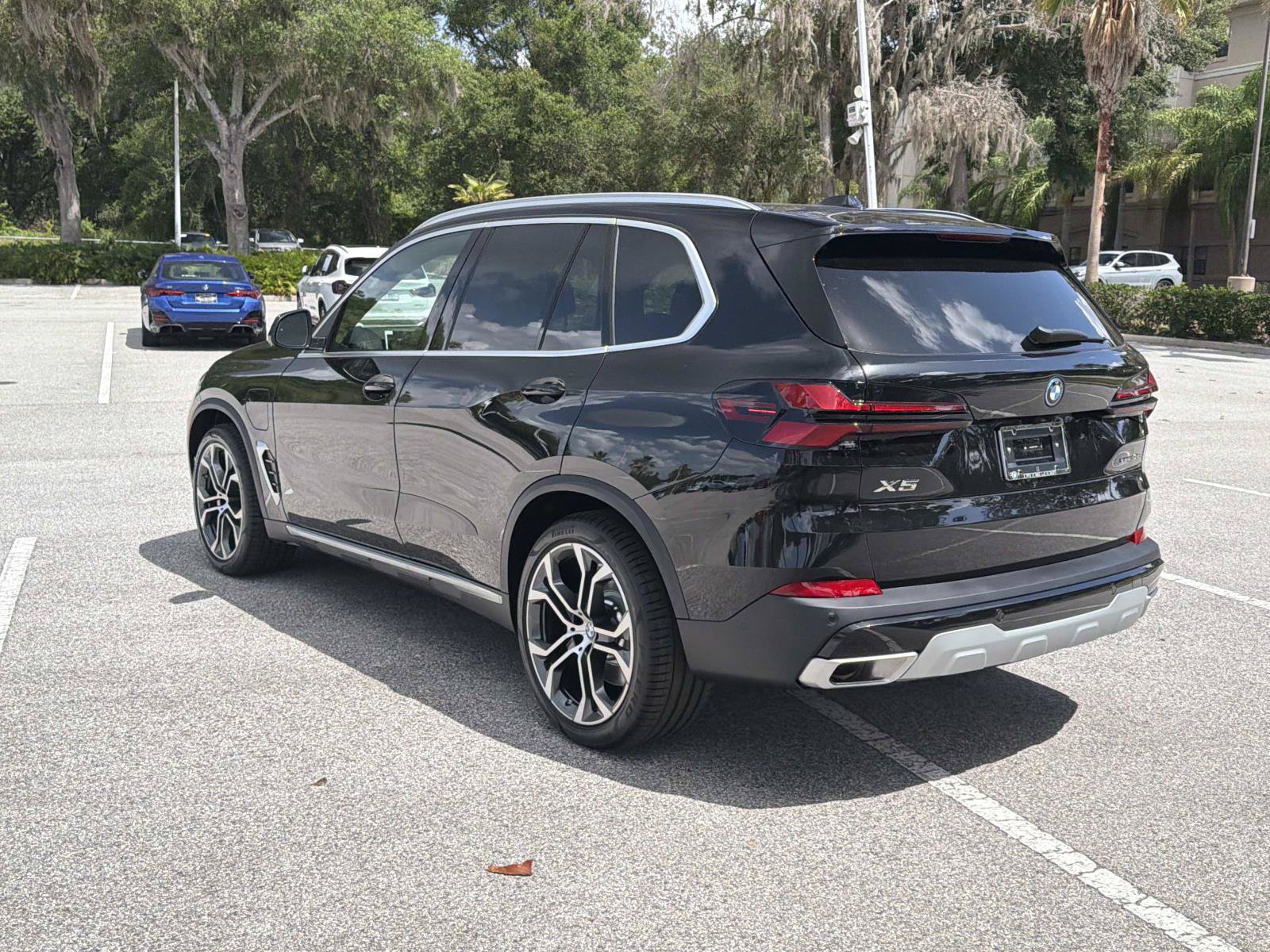 New 2026 BMW X5 xDrive50e AWD/4WD image 6