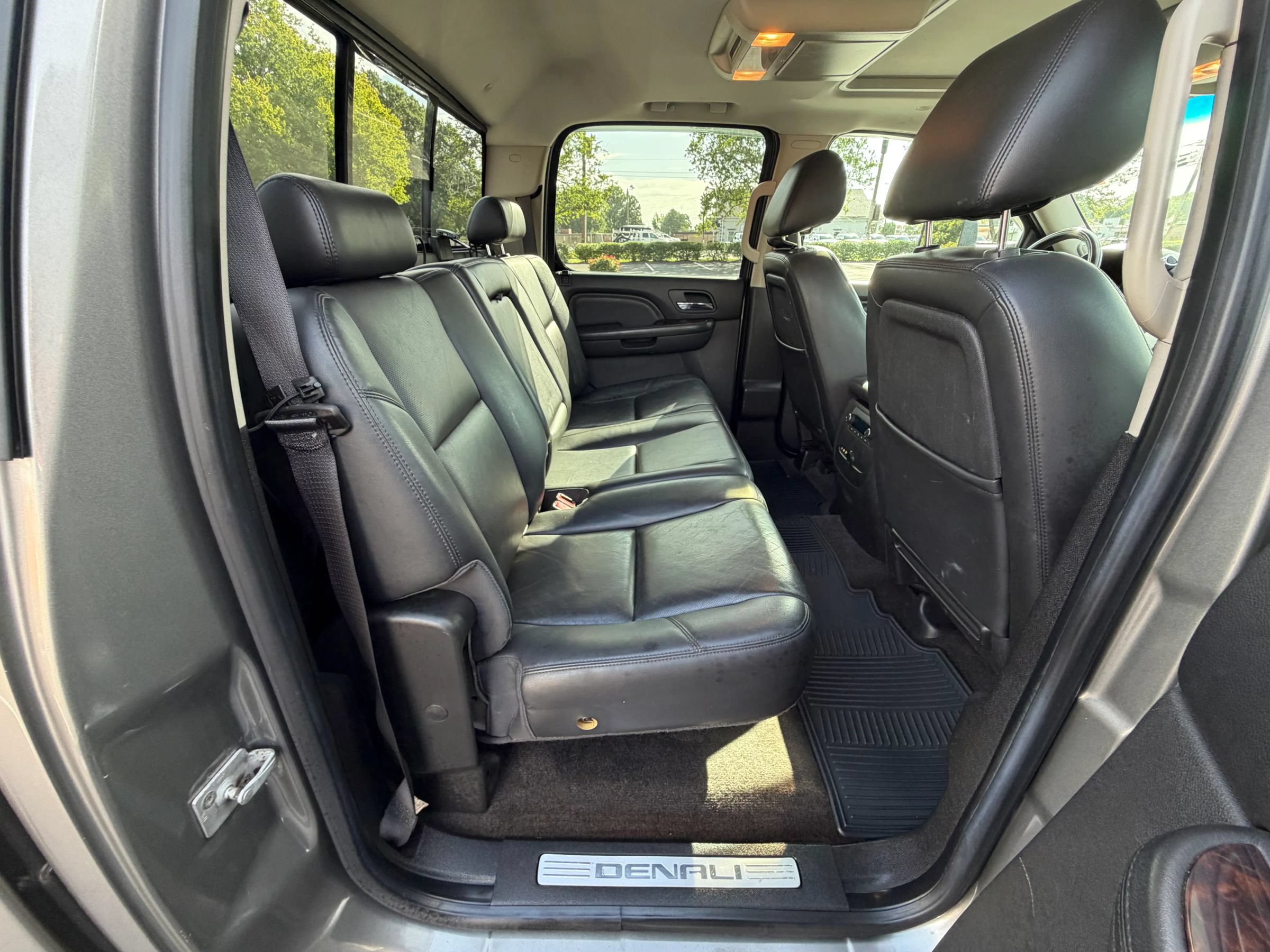 Used 2012 GMC Sierra 3500 Denali AWD/4WD image 20