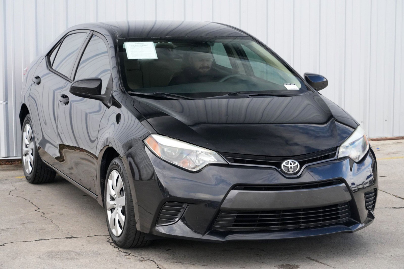 Used 2016 Toyota Corolla LE image 45