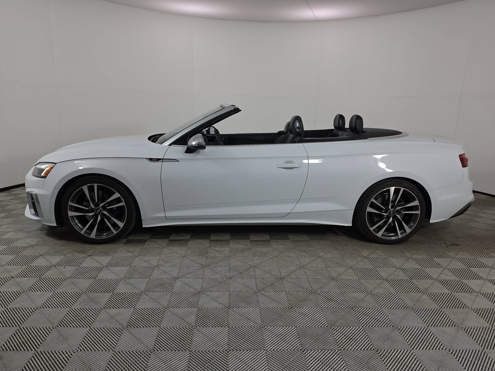 Certified 2023 Audi S5 Premium Plus AWD/4WD image 4