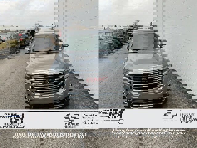 Used 2023 GMC Acadia SLE w/ Driver Convenience Package image 5