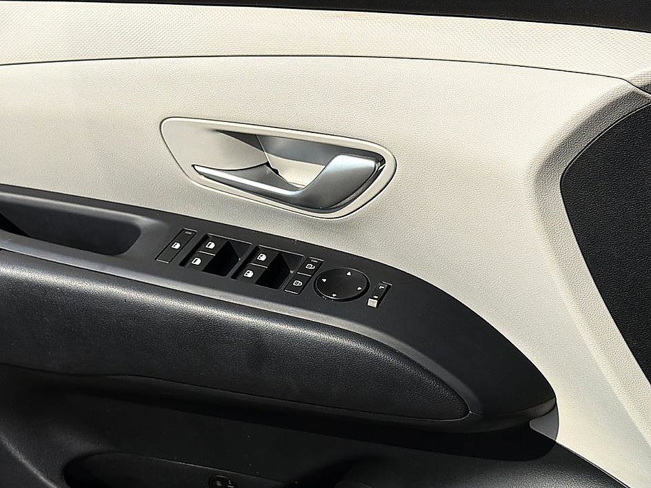 Certified 2025 Hyundai Tucson SEL image 21