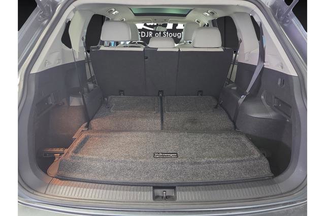 Used 2020 Volkswagen Tiguan SE w/ Panoramic Sunroof Package image 15