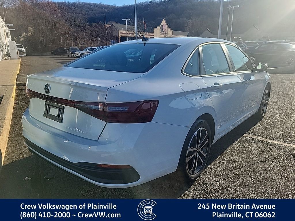 Certified 2025 Volkswagen Jetta Sport image 3