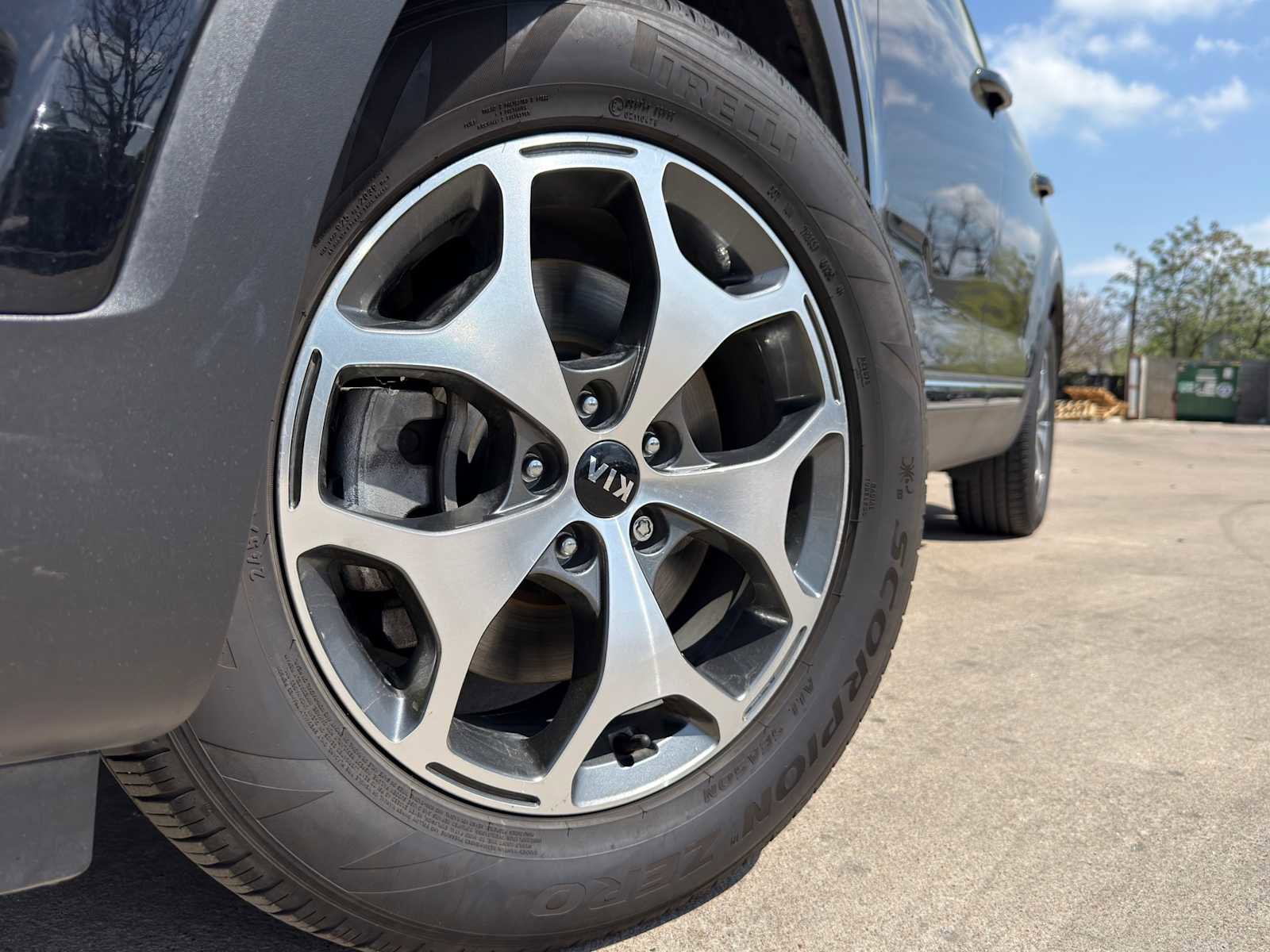 Used 2020 Kia Telluride EX image 3