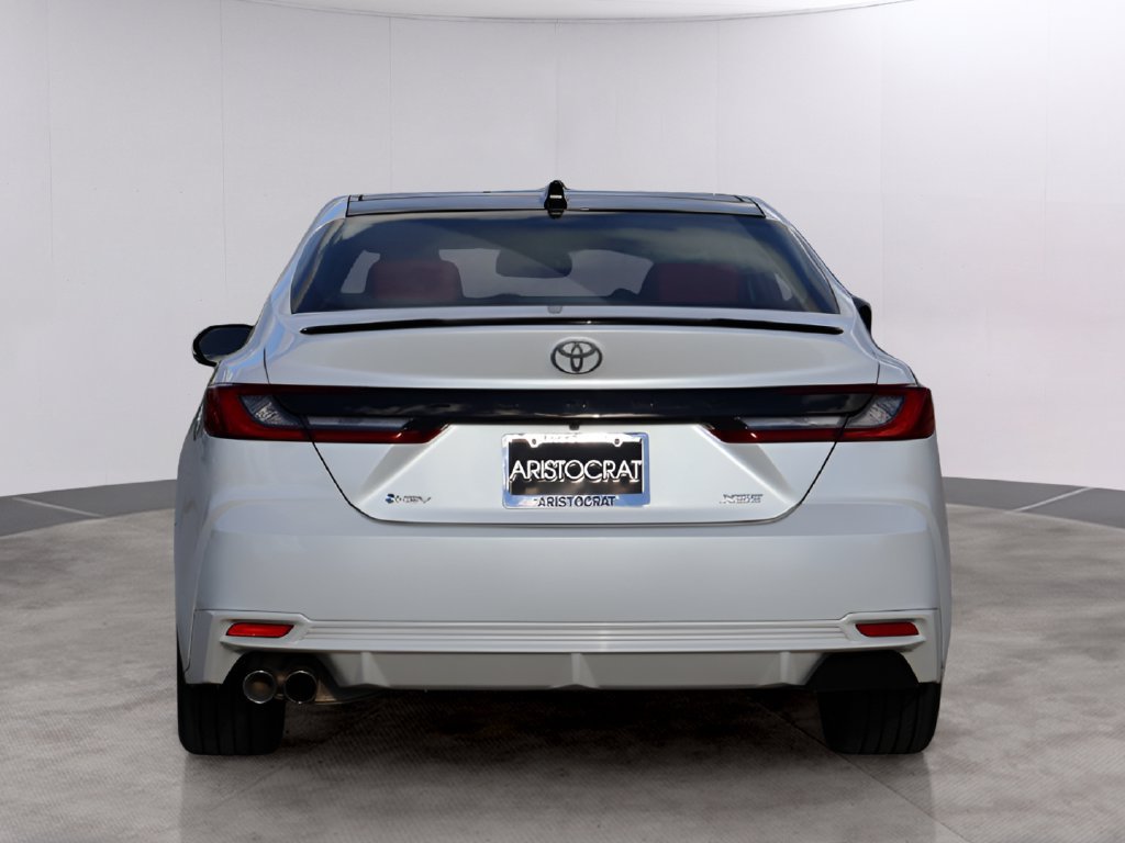 Used 2025 Toyota Camry XSE FWD image 6