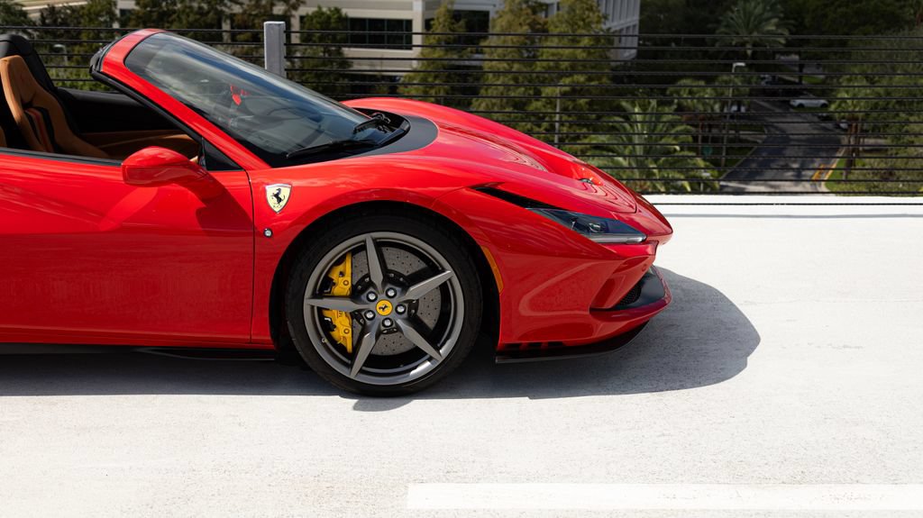 Used 2023 Ferrari F8 Tributo RWD image 4