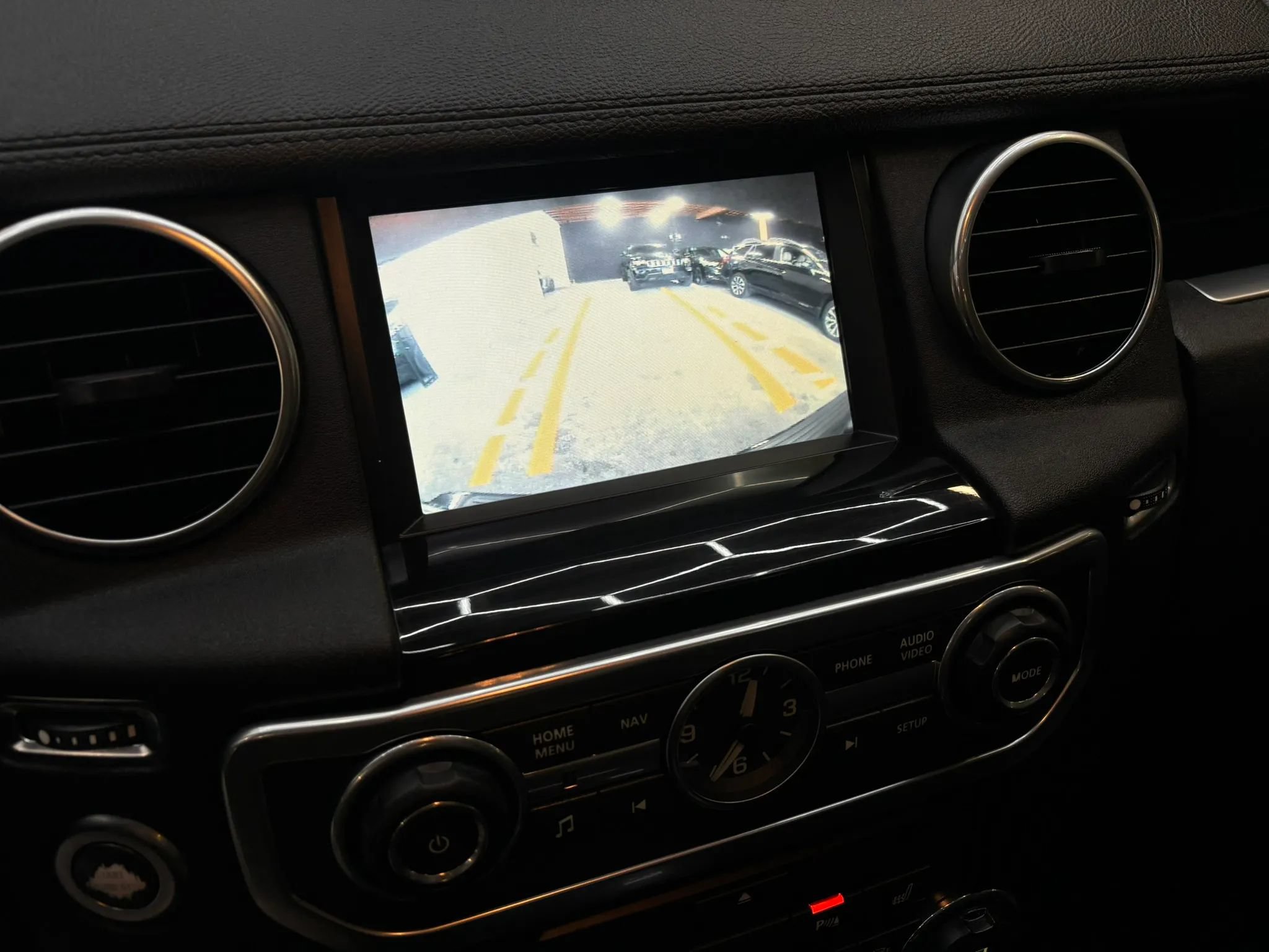 Used 2013 Land Rover LR4 HSE AWD/4WD image 19