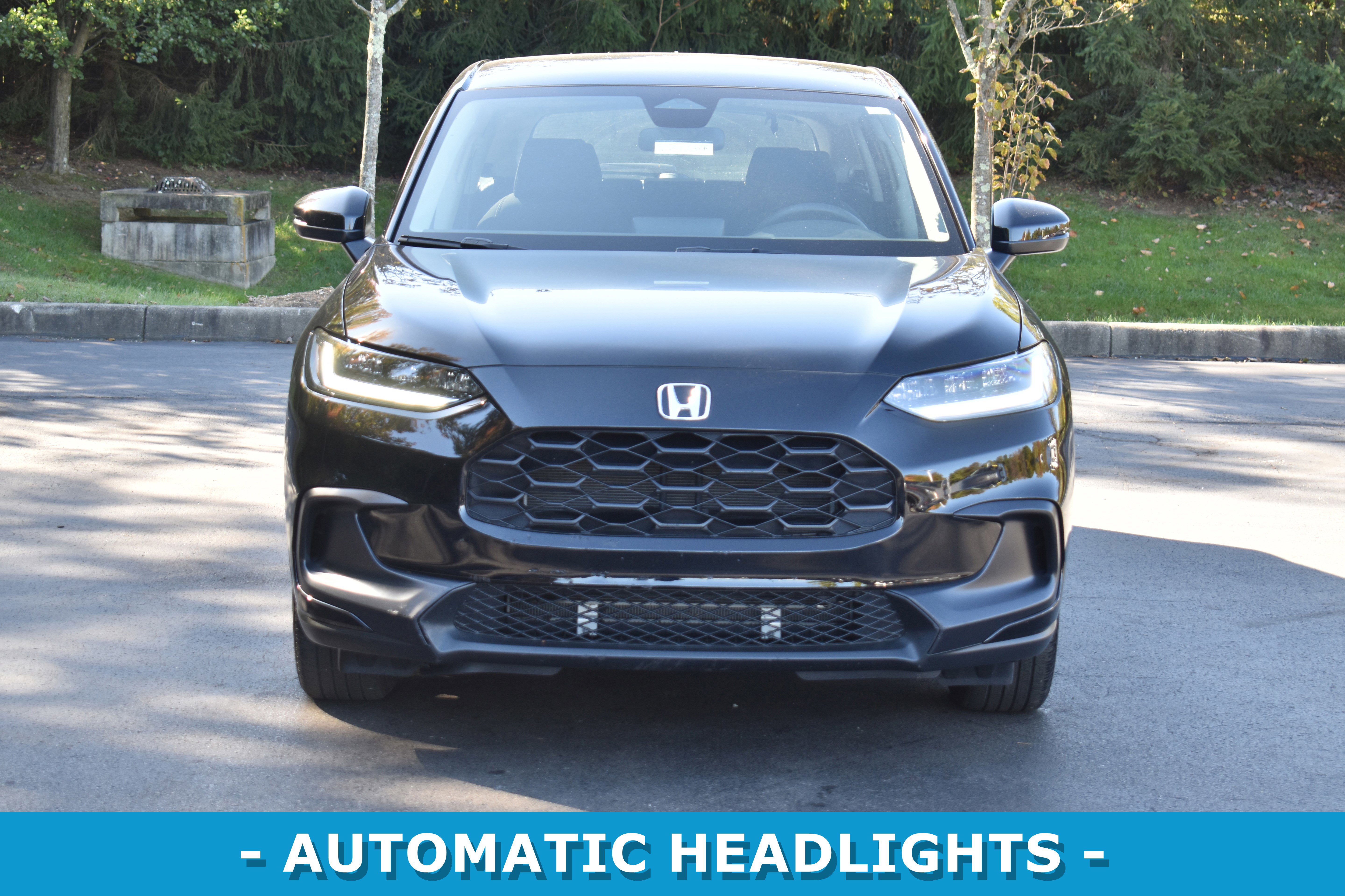 Certified 2024 Honda HR-V LX image 2