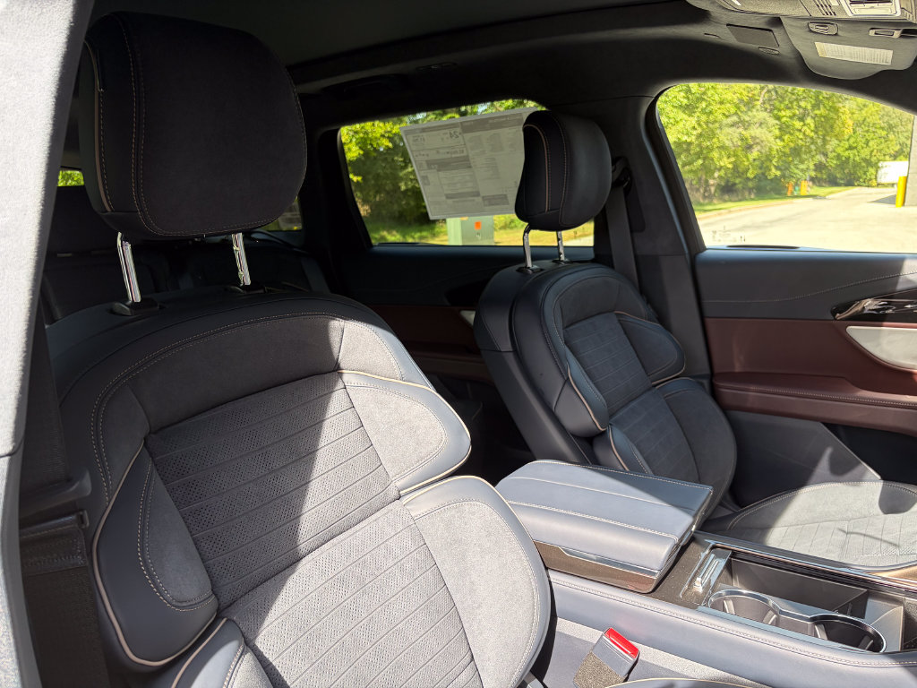 New 2026 Lincoln Nautilus Black Label AWD/4WD image 33