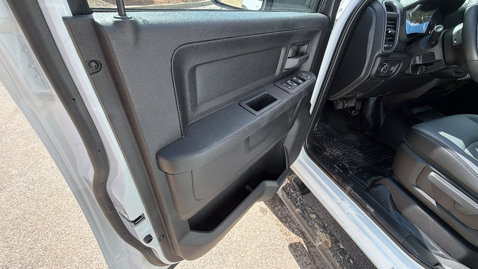 New 2026 RAM 2500 Tradesman AWD/4WD image 14