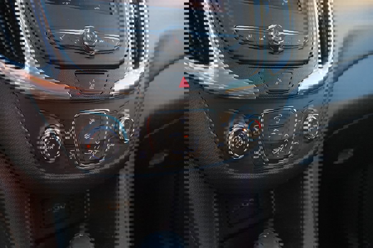 Used 2020 Chevrolet Equinox LT image 22