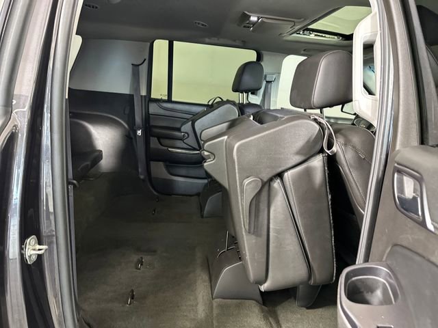 Used 2015 Chevrolet Suburban LT AWD/4WD image 27