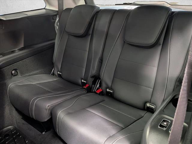 New 2026 Mercedes-Benz GLS 450 4MATIC image 16