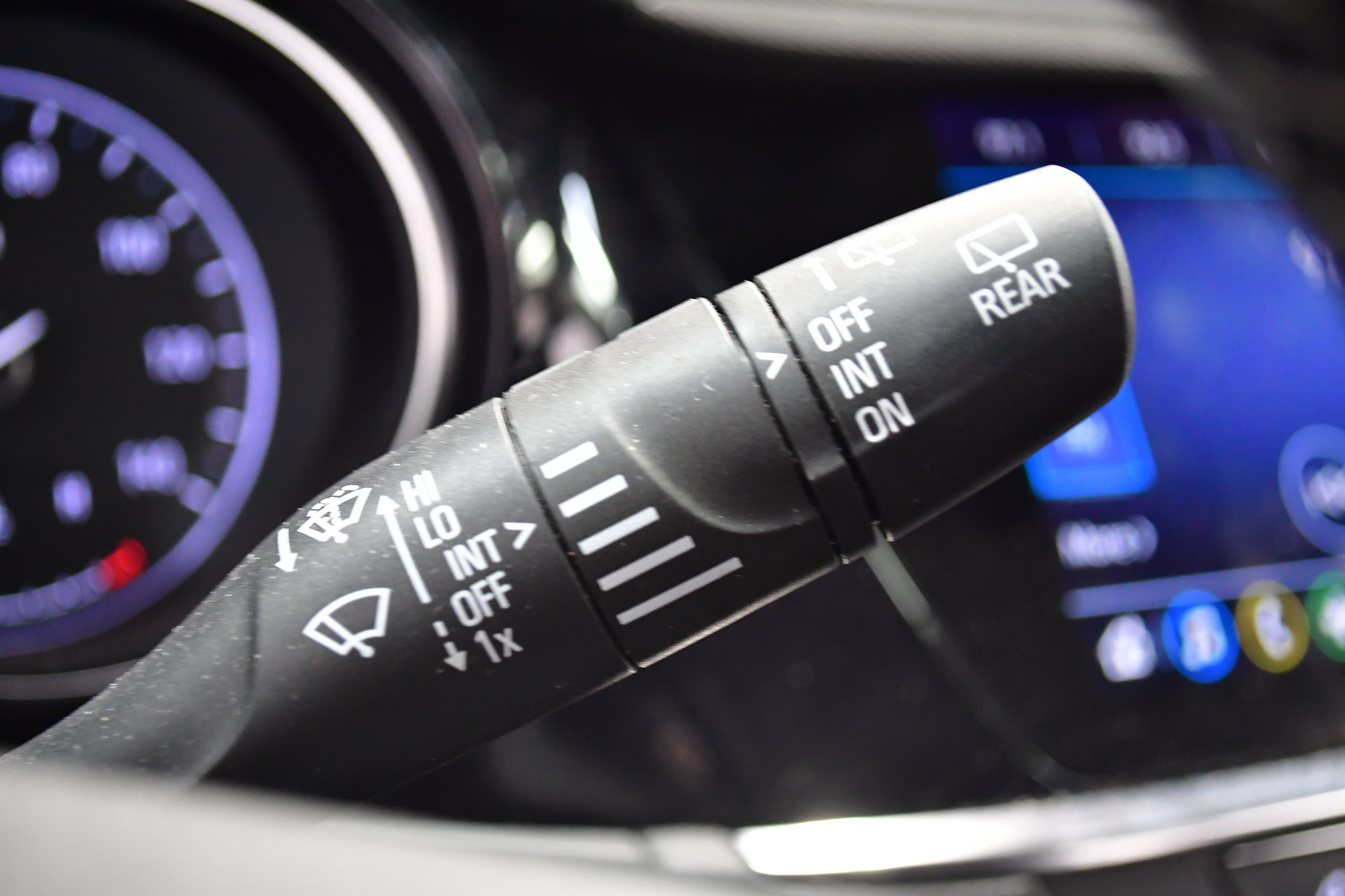 Used 2023 Buick Encore GX Select w/ Sport Touring Package image 28