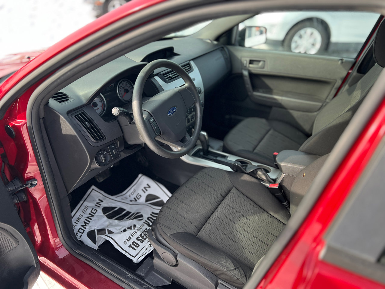 Used 2010 Ford Focus SE image 16