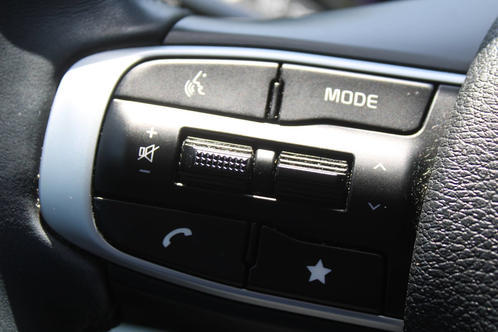 Certified 2024 Kia Sportage EX FWD image 26