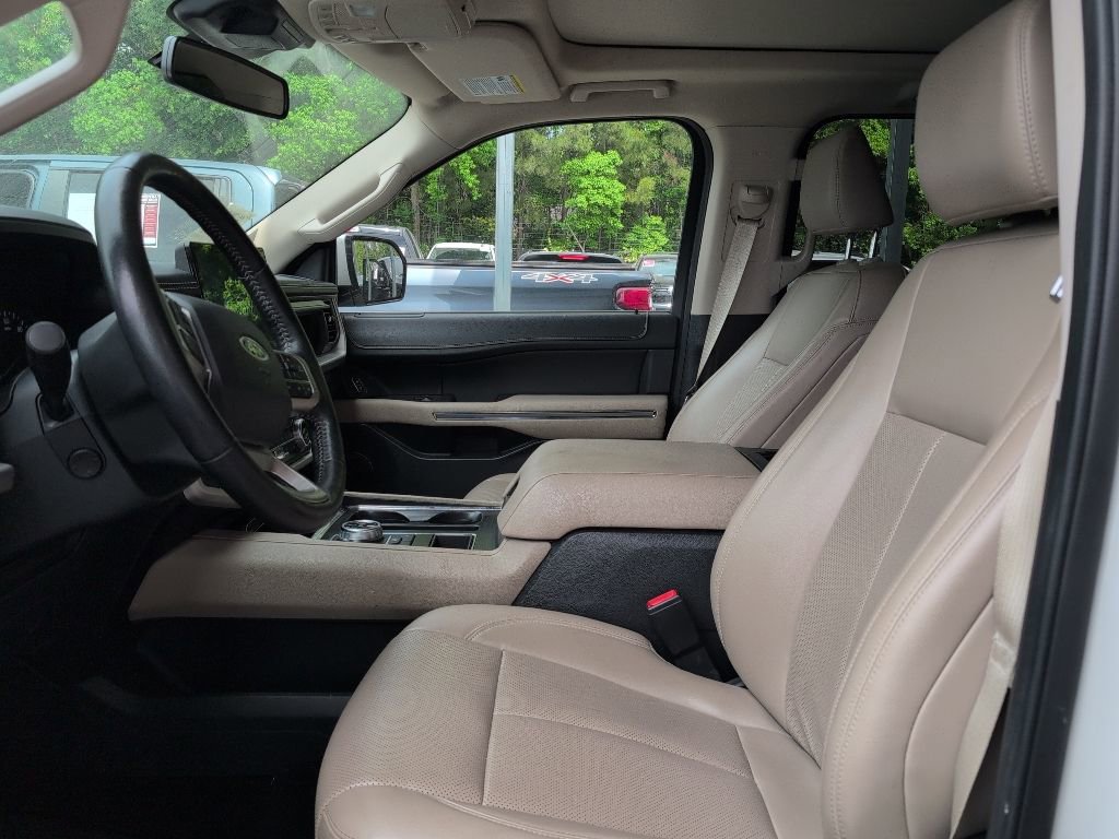 Used 2022 Ford Expedition Max XLT RWD image 5