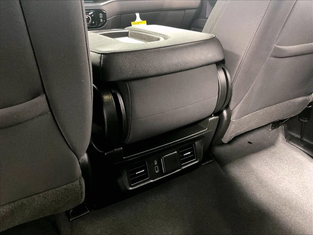 Used 2023 Chevrolet Silverado 1500 LT AWD/4WD image 27