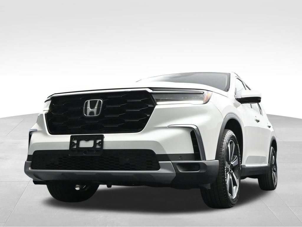 Used 2025 Honda Pilot Touring image 35