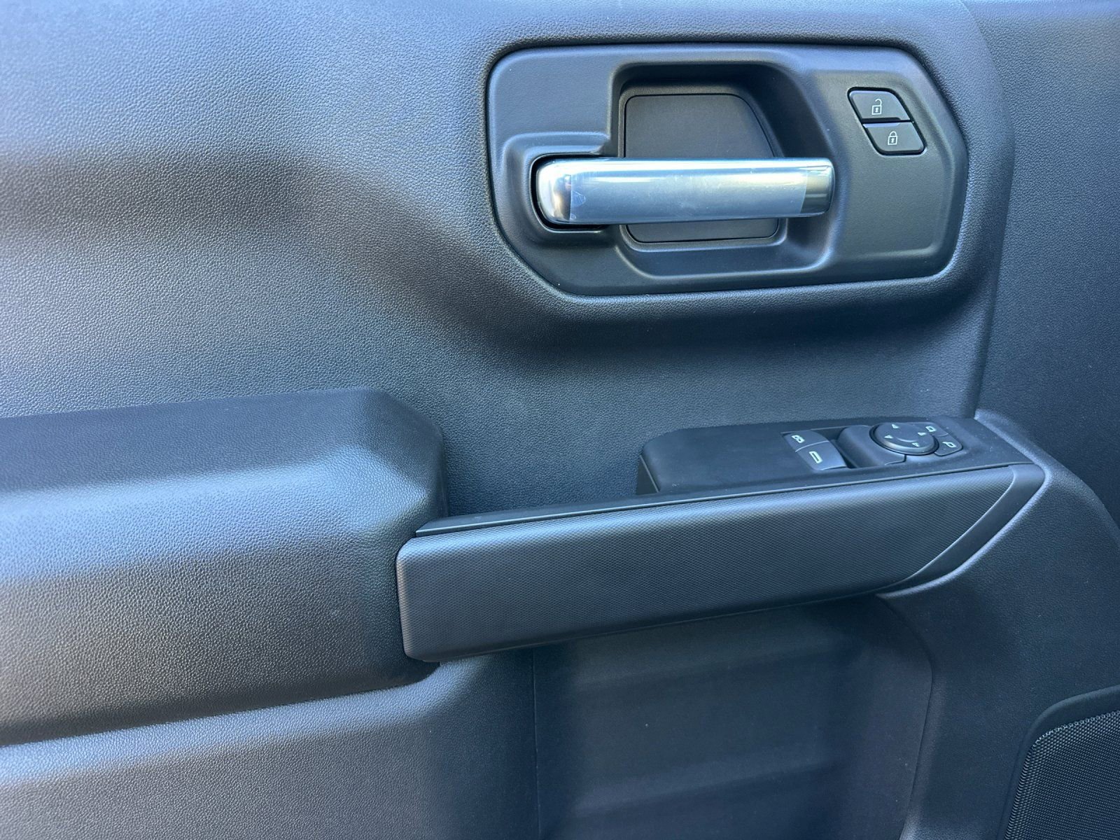 New 2026 Chevrolet Silverado 1500 W/T w/ LPO, Dark Essentials Package image 11