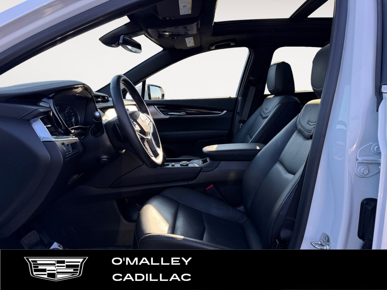 Certified 2025 Cadillac XT5 Premium Luxury image 10