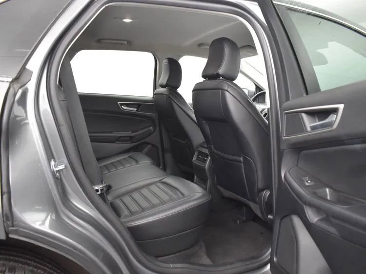 Used 2024 Ford Edge SEL image 18