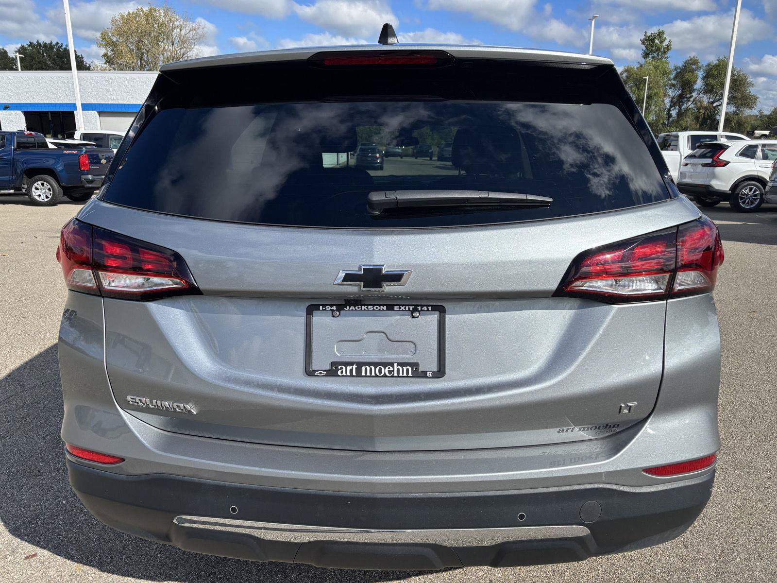 Used 2024 Chevrolet Equinox LT w/ LPO, Floor Liner Package FWD image 6