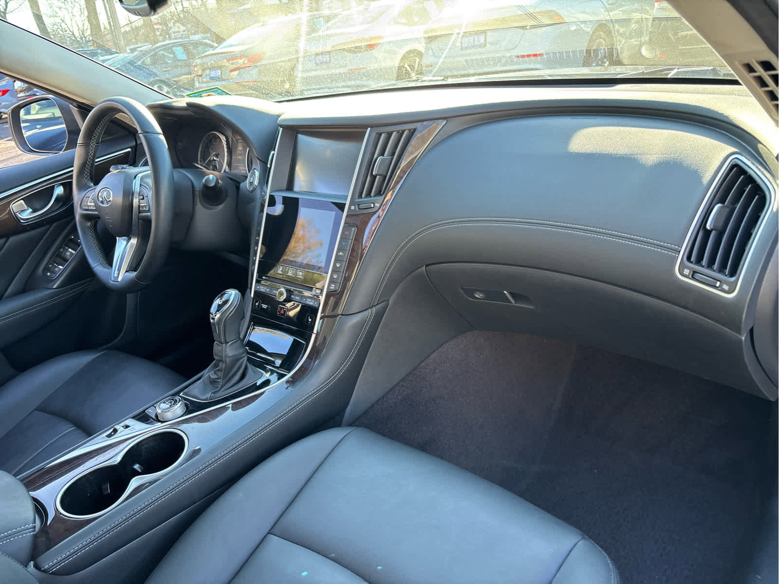 Used 2018 INFINITI Q50 Luxe w/ Essential Package (3.0T Luxe) image 28
