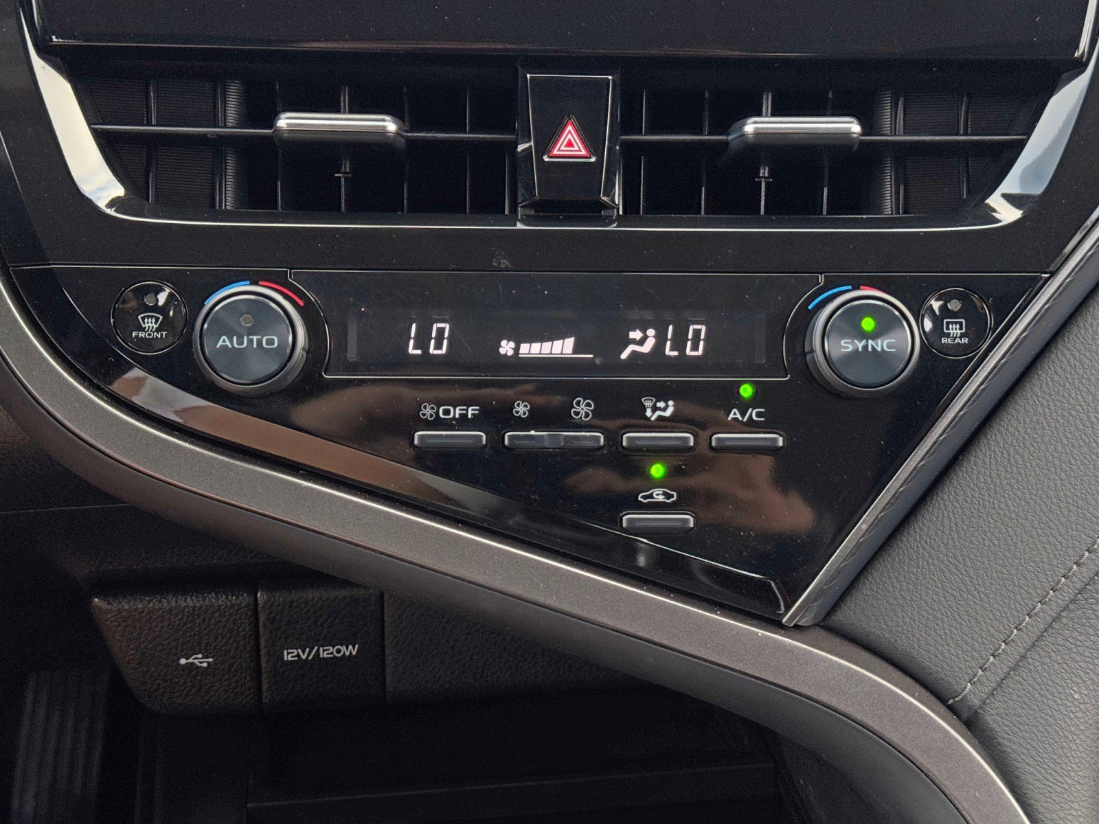 Used 2024 Toyota Camry LE image 23