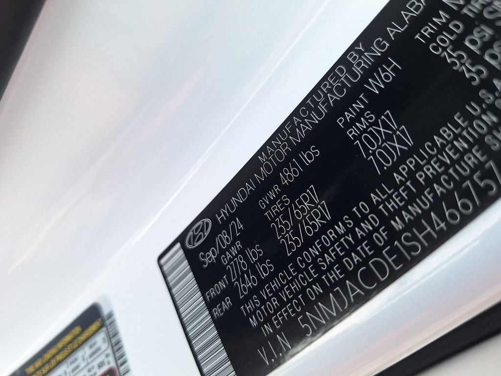 New 2025 Hyundai Tucson SE image 30