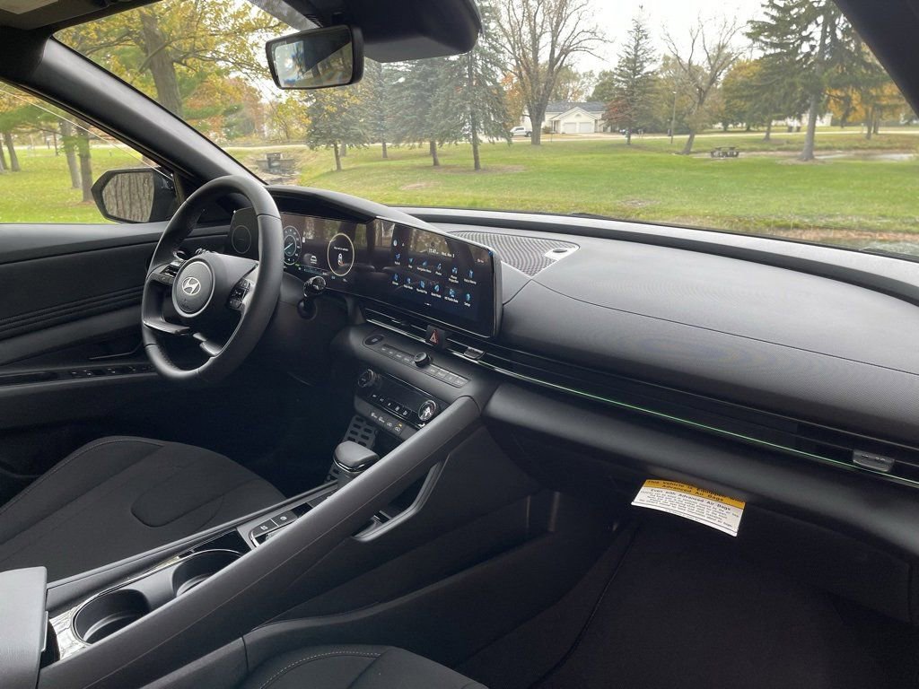 New 2026 Hyundai Elantra Sport image 14