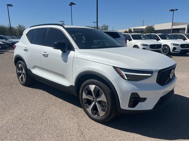 New 2026 Volvo XC40 B5 Plus w/ Climate Package AWD/4WD video 1