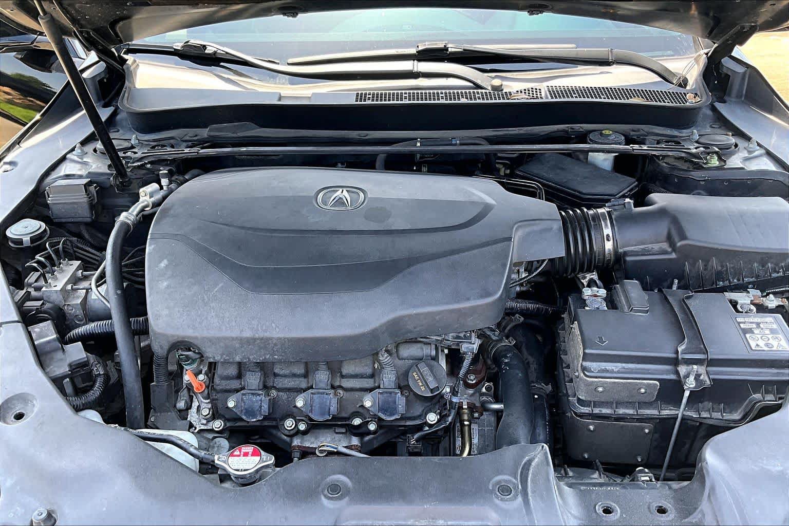 Used 2015 Acura TLX w/ Technology Package FWD image 28