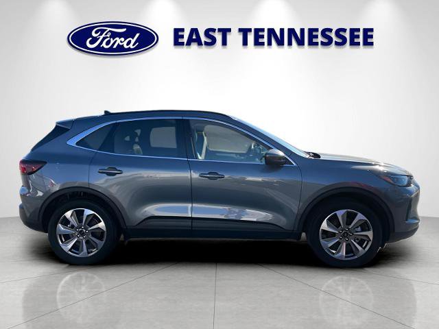 Certified 2025 Ford Escape Platinum w/ Premium Technology Package image 2