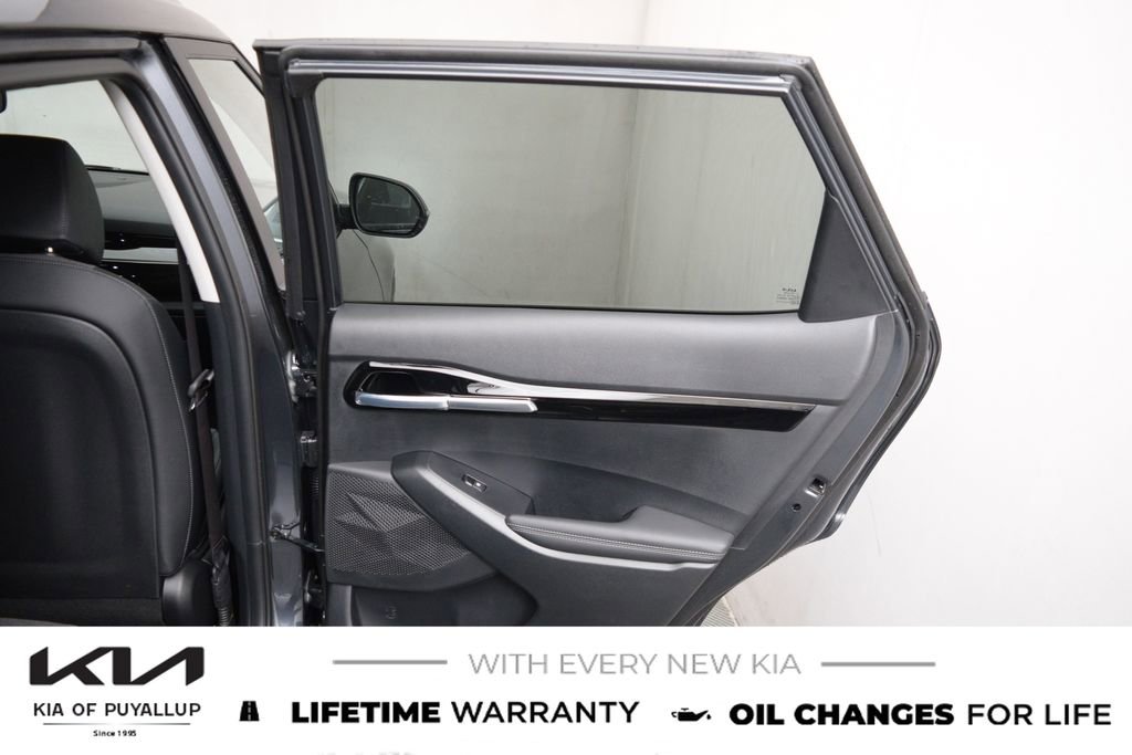 New 2026 Kia Seltos S image 13