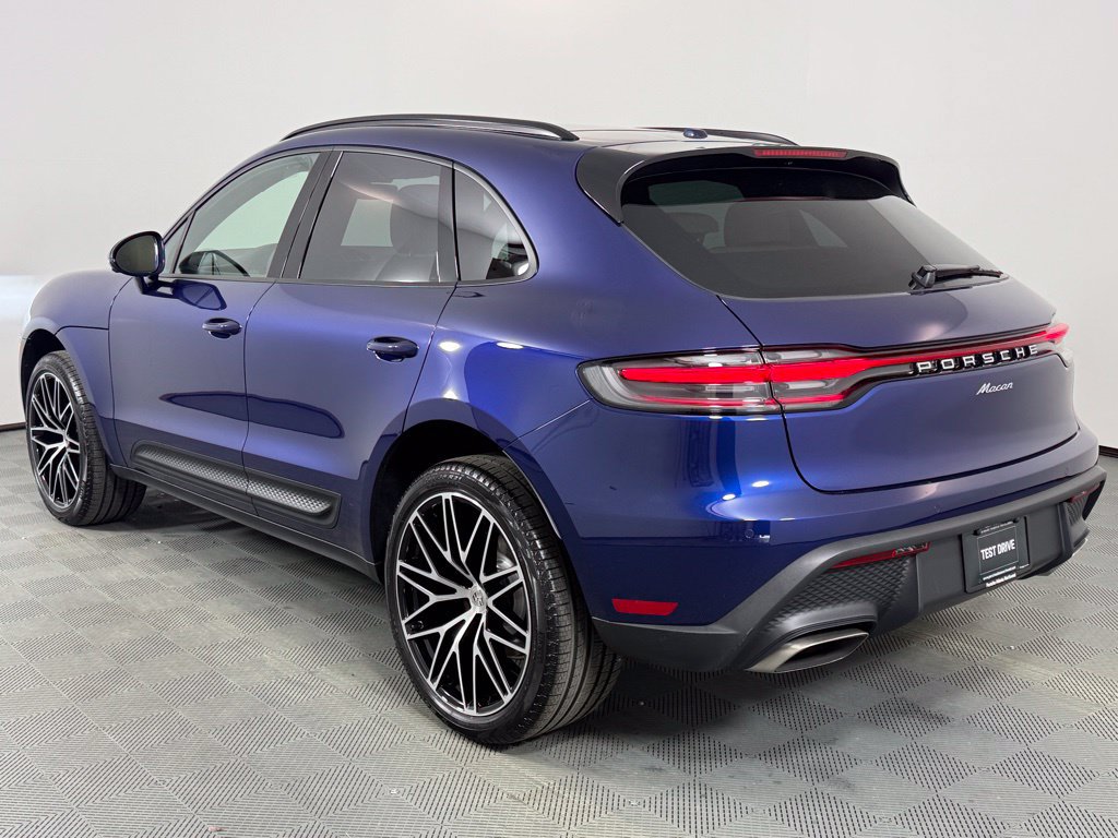 New 2026 Porsche Macan AWD/4WD image 3