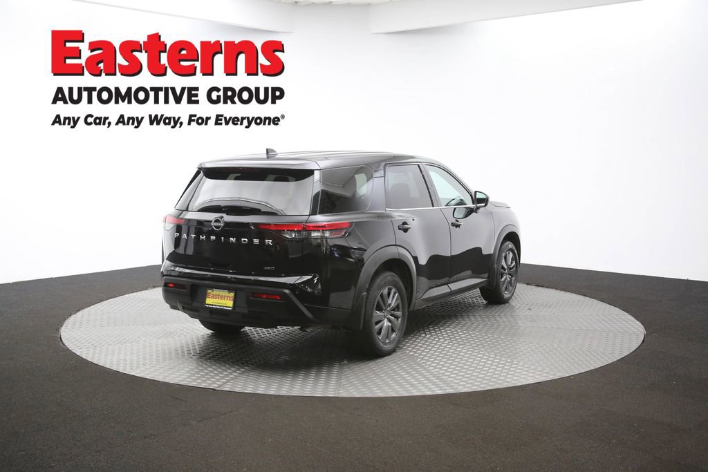 Used 2024 Nissan Pathfinder S image 41